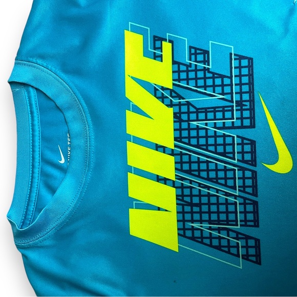 ✨BOYS BLUE NIKE TEE✨ - Picture 2 of 5